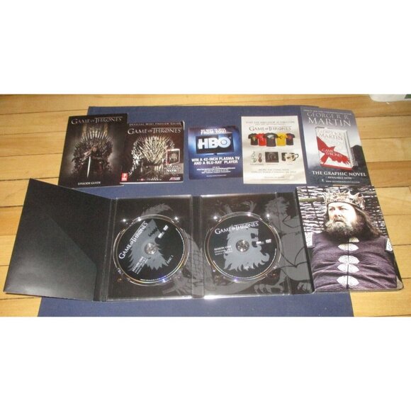 Game of Thrones: The Complete First Season (DVD, 2011, 5-Disc Set) - Picture 7 of 8